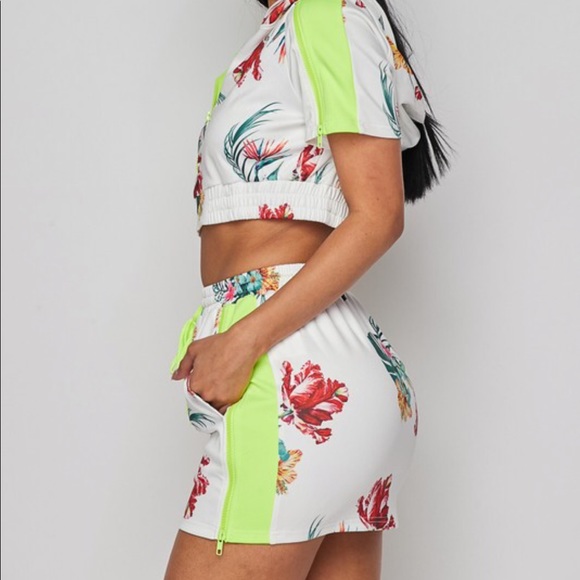GlamSport Tropical Print Skirt Set - Picture 6 of 8